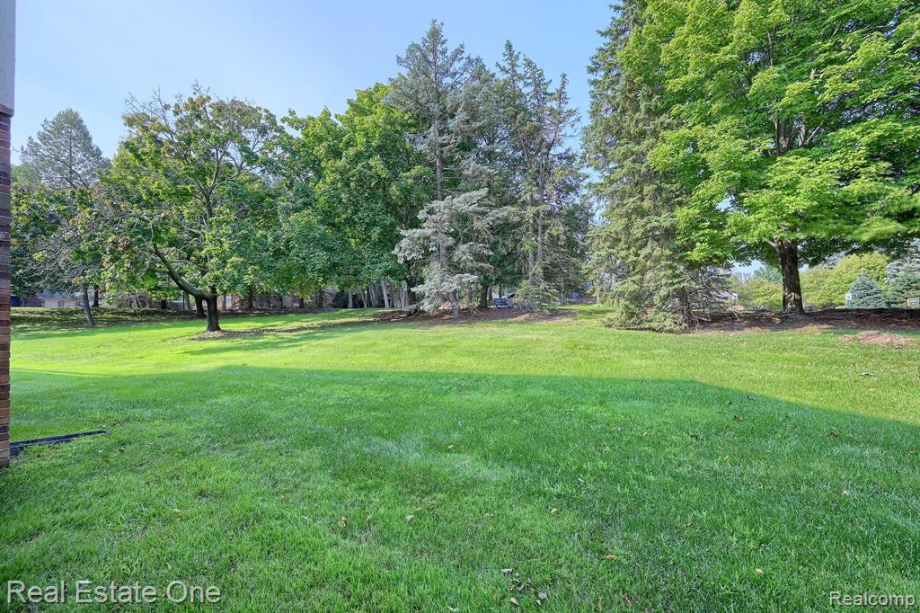 37029 Ridgedale Court, 88, Farmington Hills, MI 48331 — Photo 29