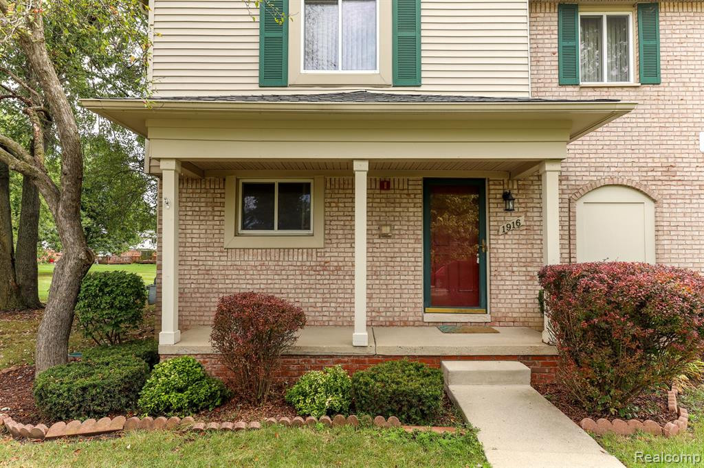 1916 JAN Circle, Canton, MI 48187 — Photo 2