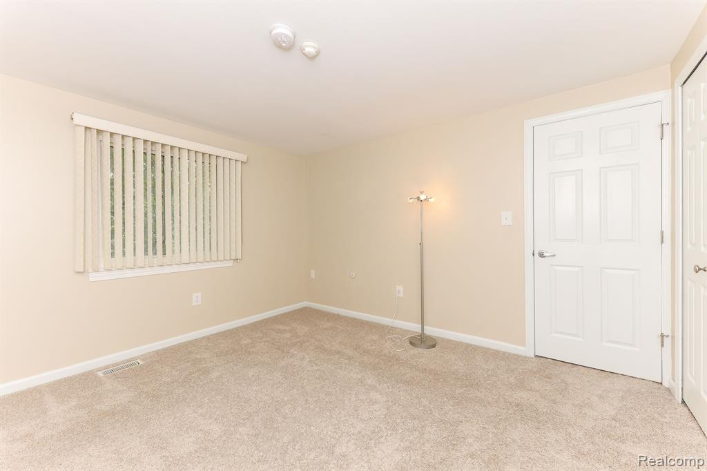 1916 JAN Circle, Canton, MI 48187 — Photo 17