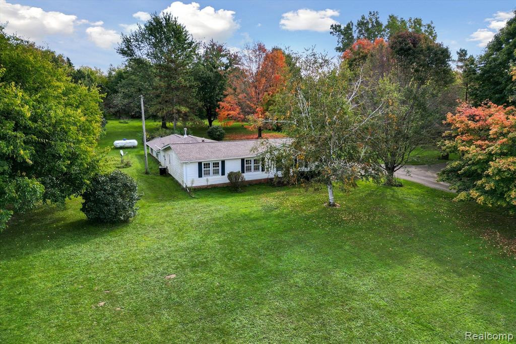 3418 N BLACKS CORNERS Road, Imlay City, MI 48444 — Photo 5