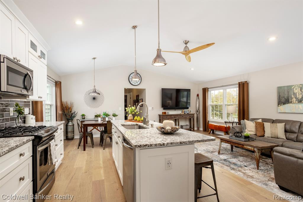 42109 PELLSTON Drive, Northville, MI 48167 — Photo 5