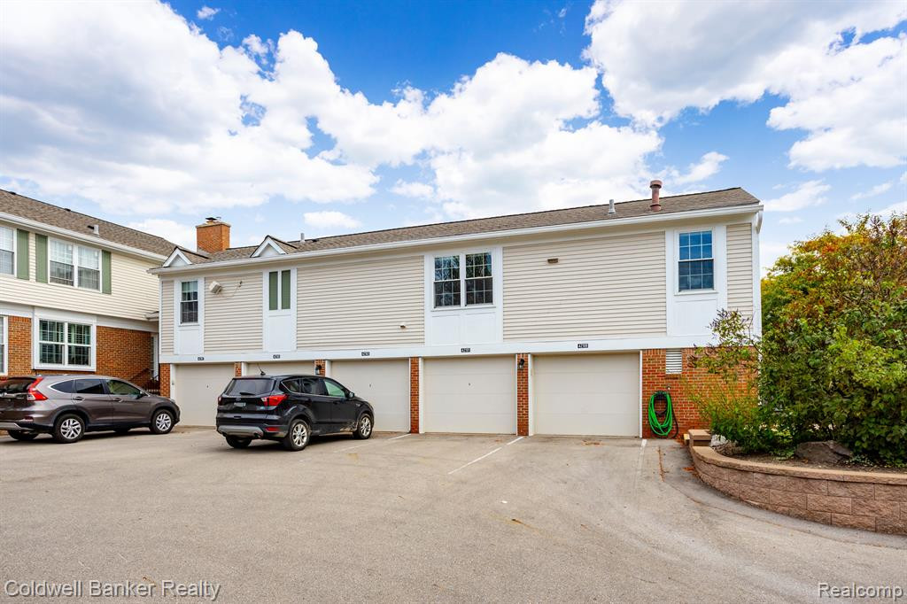 42109 PELLSTON Drive, Northville, MI 48167 — Photo 21