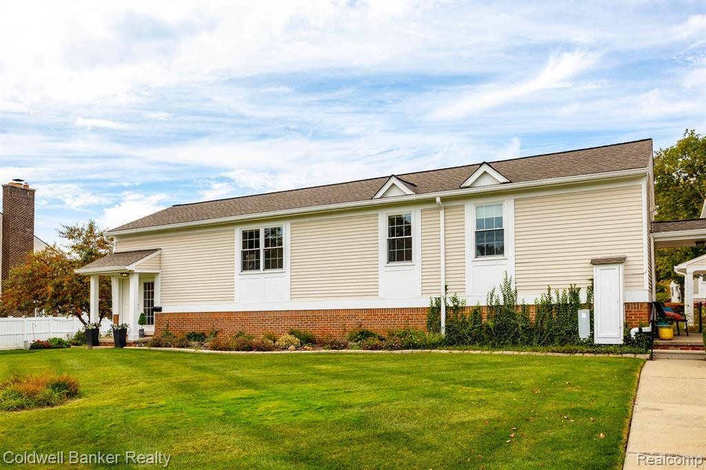 42109 PELLSTON Drive, Northville, MI 48167 — Photo 23