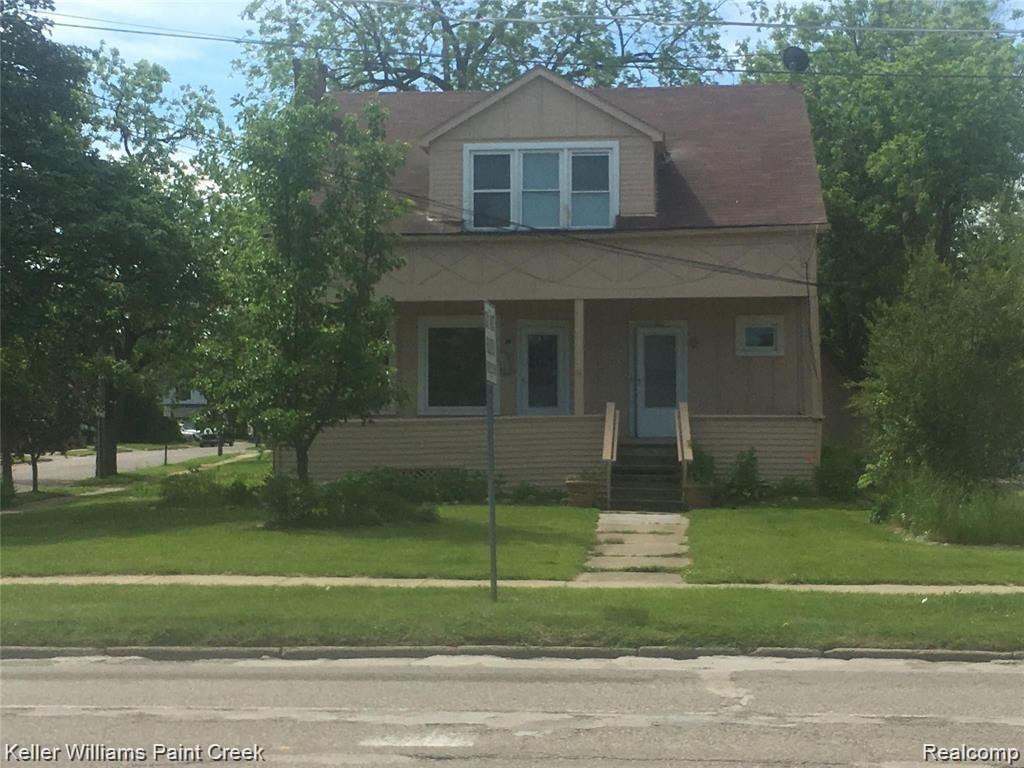 10 W BURDICK Street, Oxford, MI 48371 — front exterior