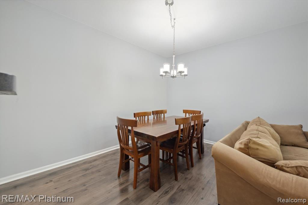 605 Abbington, Howell, MI 48843 — Photo 5