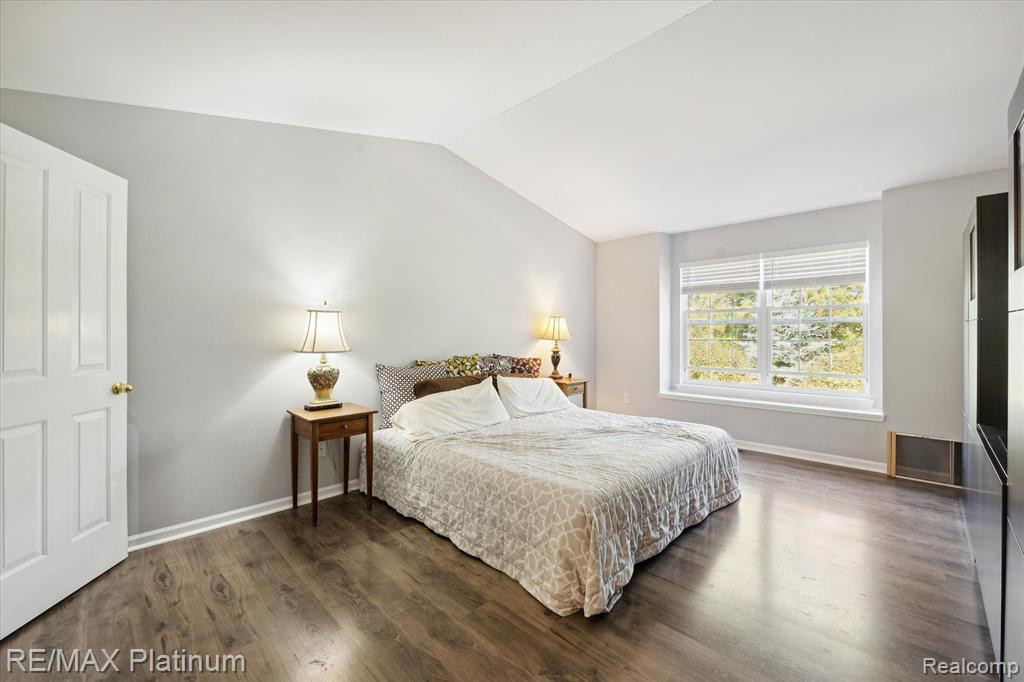 605 Abbington, Howell, MI 48843 — Photo 14