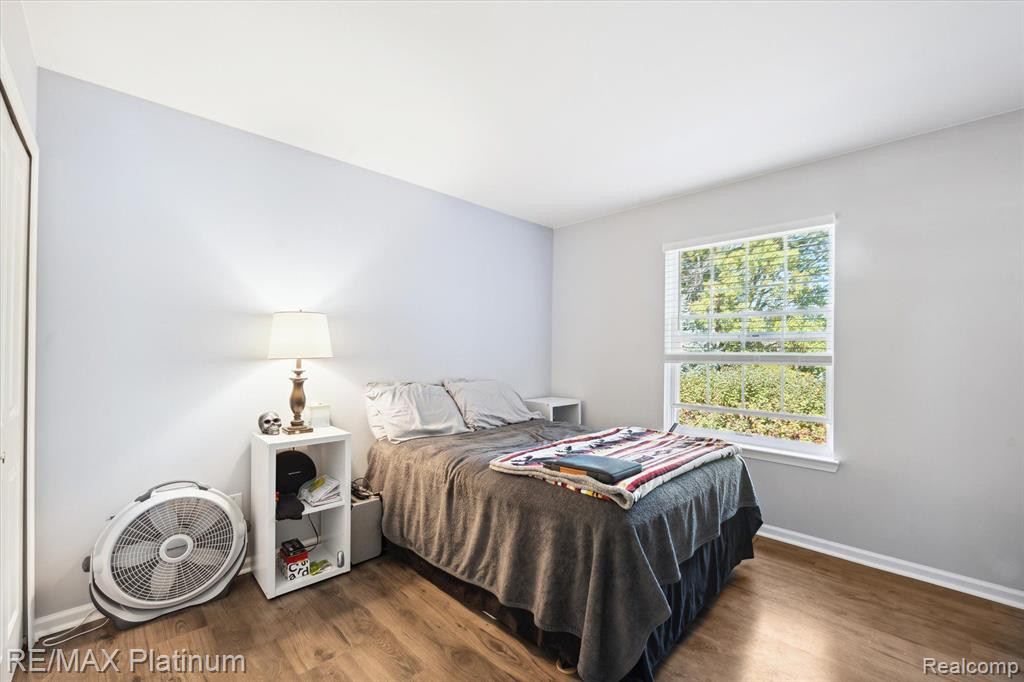 605 Abbington, Howell, MI 48843 — Photo 17