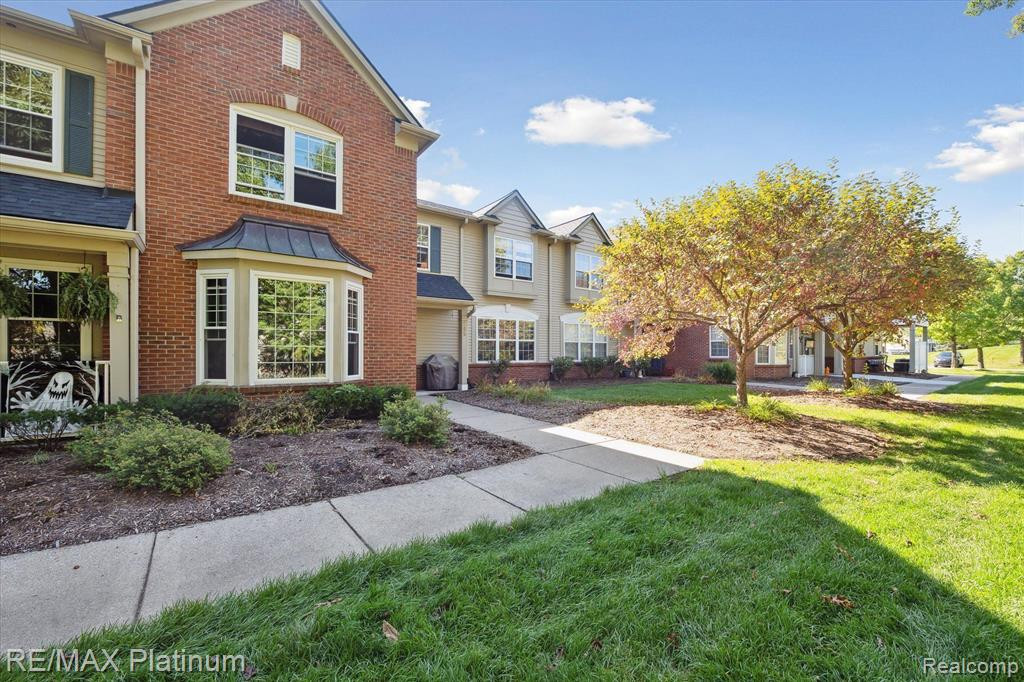 605 Abbington, Howell, MI 48843 — Photo 20