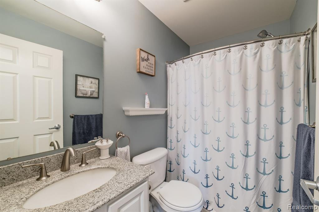 100 SABER Way, Lake Orion, MI 48362 — Photo 14