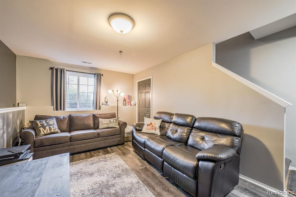 100 SABER Way, Lake Orion, MI 48362 — Photo 20