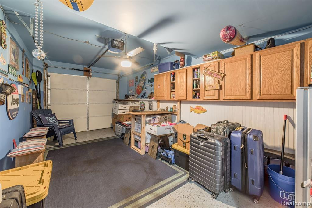 100 SABER Way, Lake Orion, MI 48362 — Photo 23