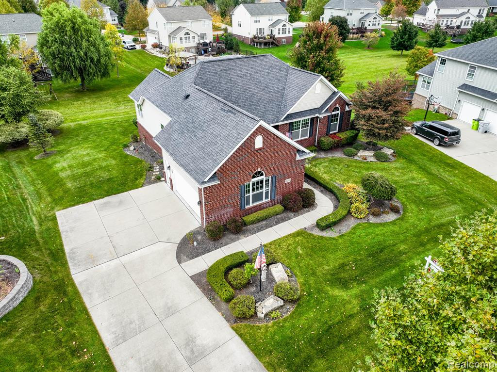 26373 SHUMANS Way, South Lyon, MI 48178 — Photo 4