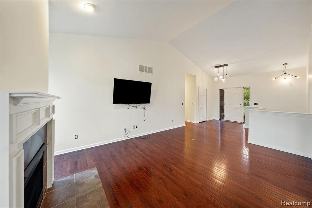 26373 SHUMANS Way, South Lyon, MI 48178 — Photo 6