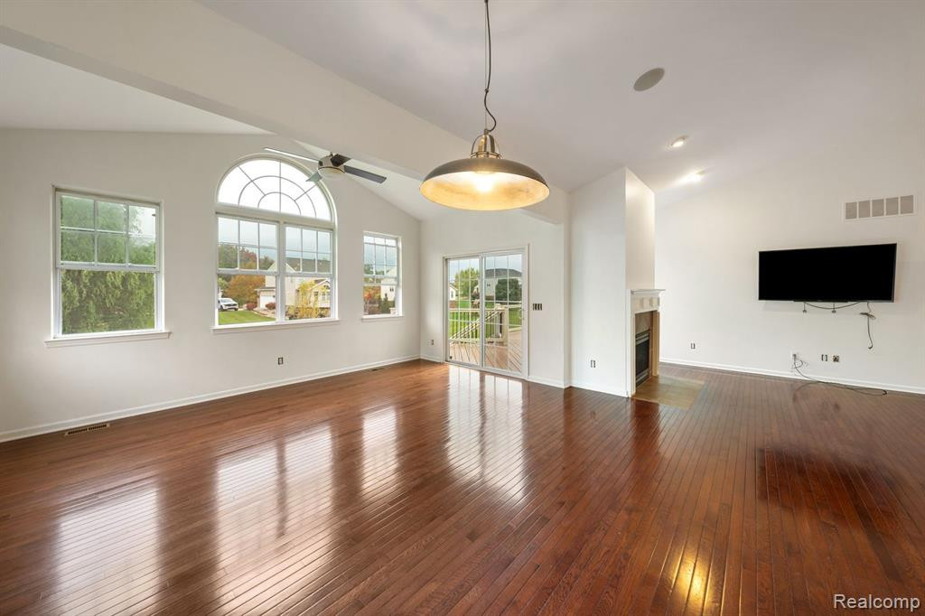 26373 SHUMANS Way, South Lyon, MI 48178 — Photo 8