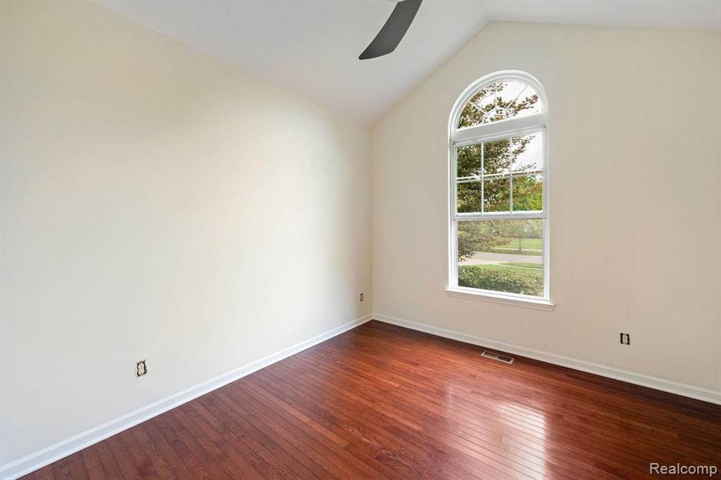 26373 SHUMANS Way, South Lyon, MI 48178 — Photo 16