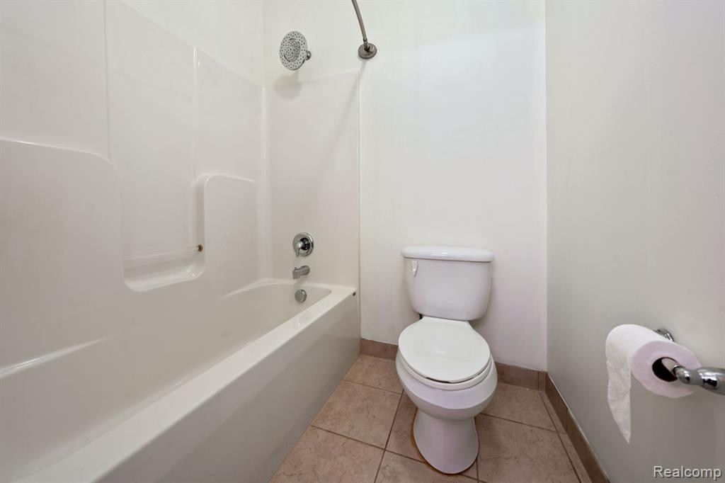 26373 SHUMANS Way, South Lyon, MI 48178 — Photo 21