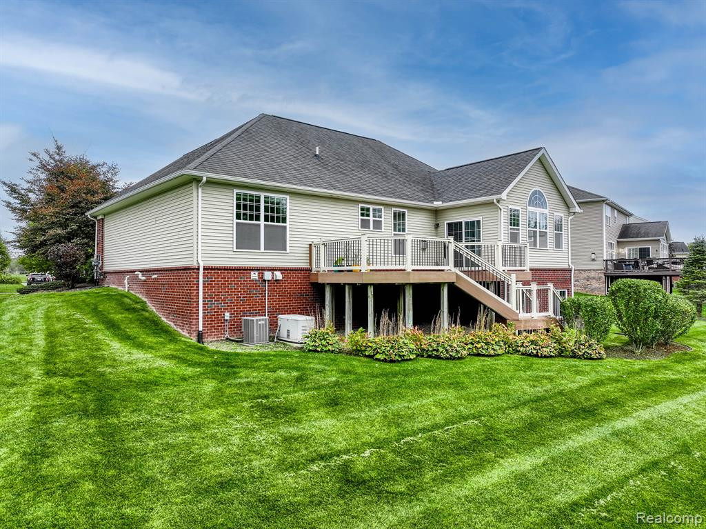 26373 SHUMANS Way, South Lyon, MI 48178 — Photo 36