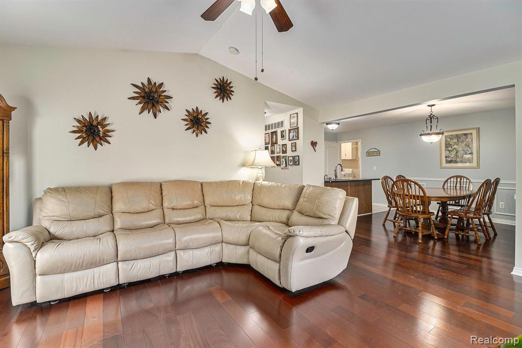 17443 AVA Court, New Boston, MI 48164 — Photo 6