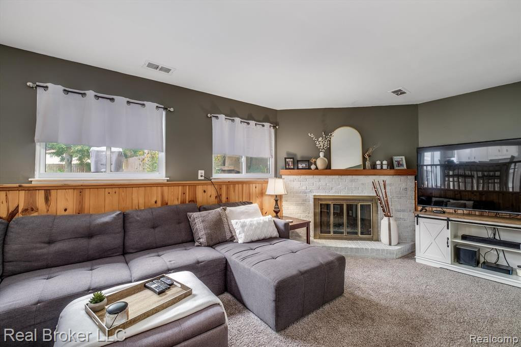9201 ASCOT Drive, Ypsilanti, MI 48198 — Photo 3