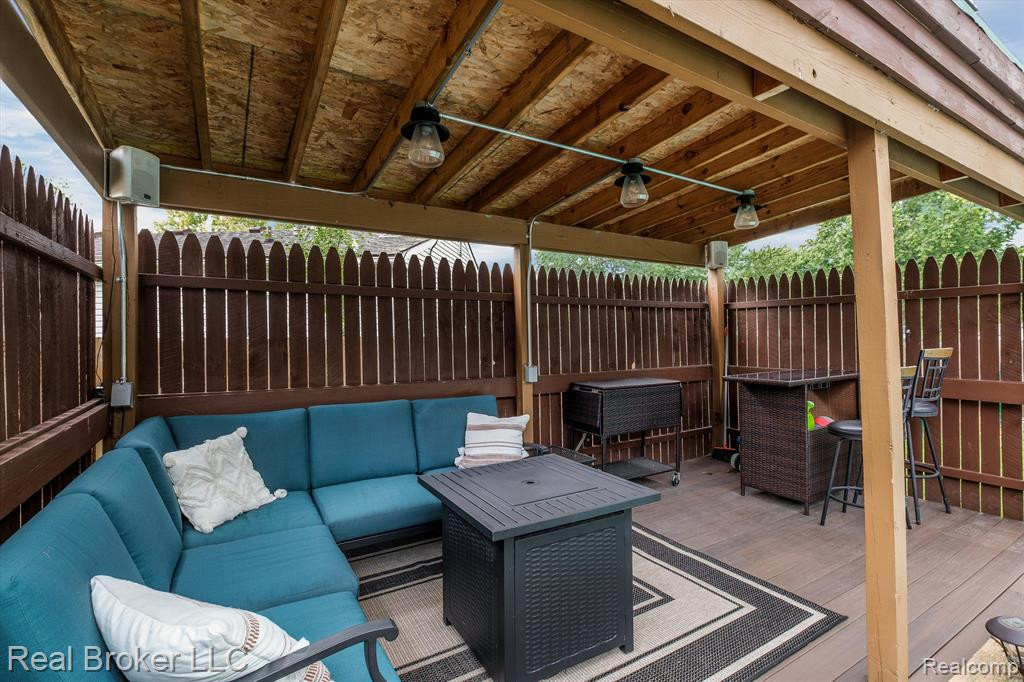 9201 ASCOT Drive, Ypsilanti, MI 48198 — Photo 21