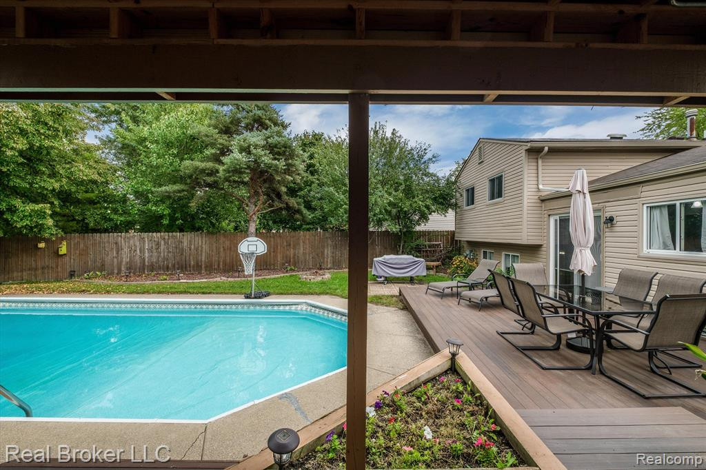 9201 ASCOT Drive, Ypsilanti, MI 48198 — Photo 23