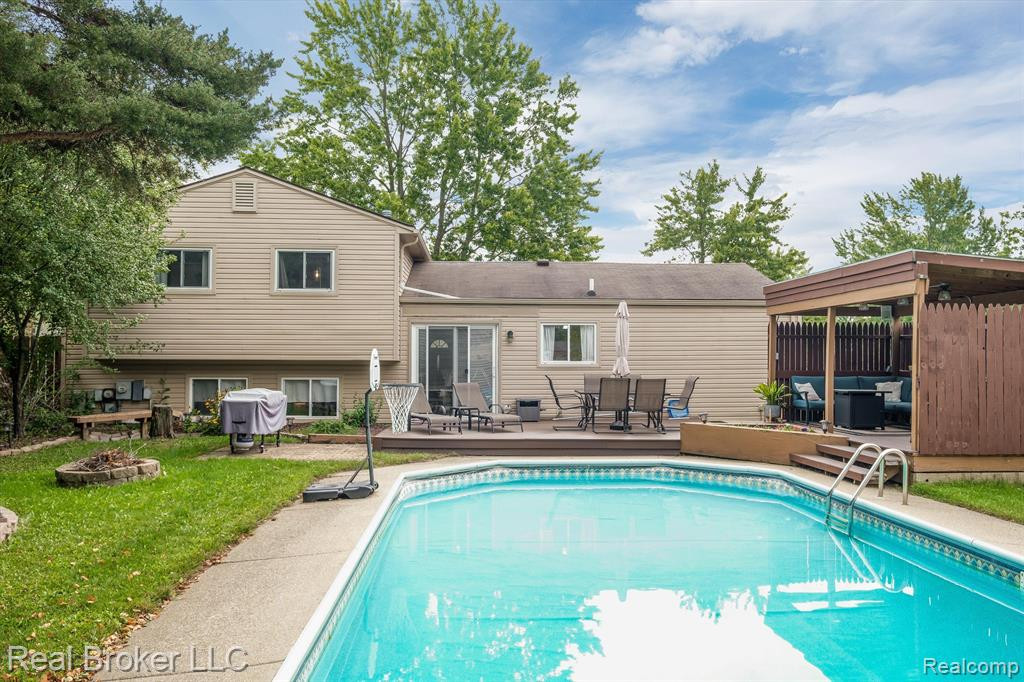 9201 ASCOT Drive, Ypsilanti, MI 48198 — Photo 24