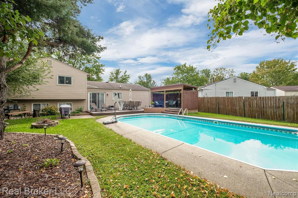 9201 ASCOT Drive, Ypsilanti, MI 48198 — Photo 26