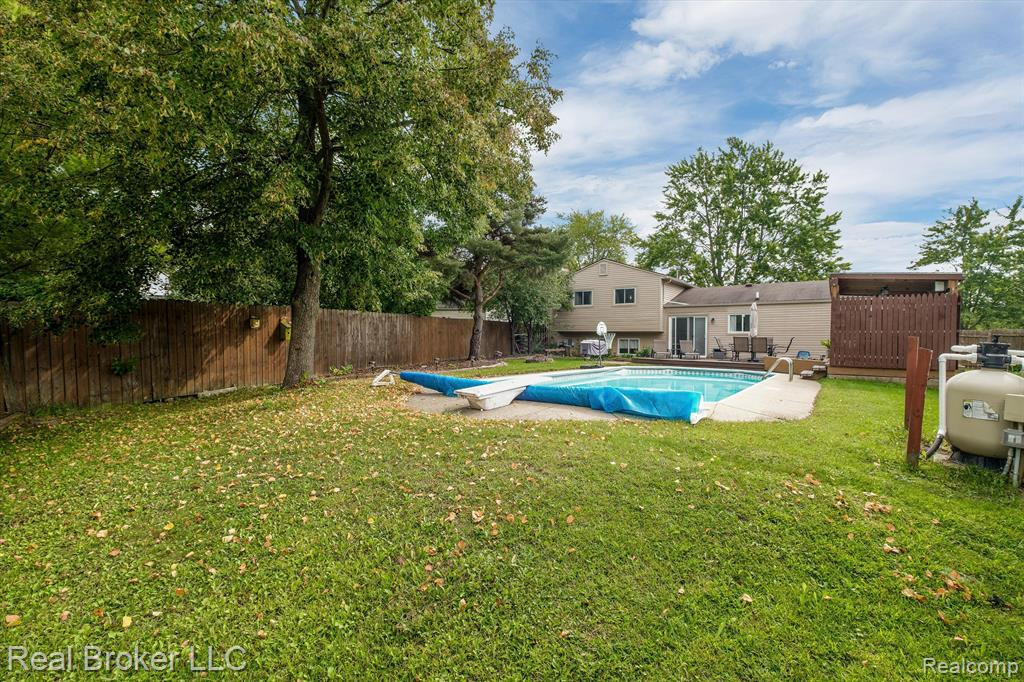 9201 ASCOT Drive, Ypsilanti, MI 48198 — Photo 27