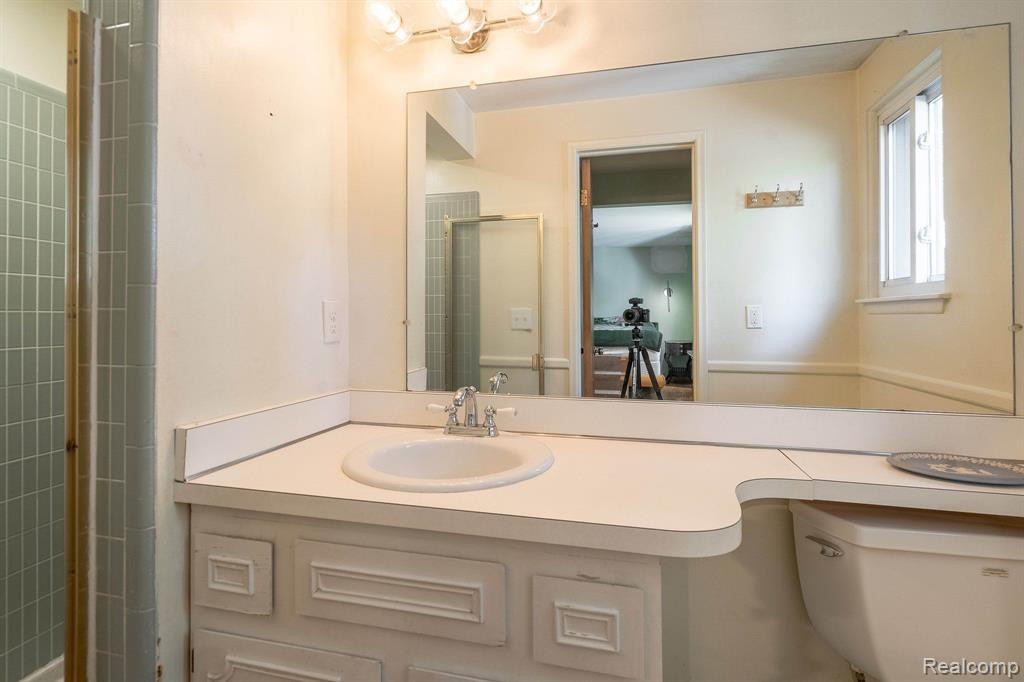 1346 KING GEORGE Boulevard, Ann Arbor, MI 48108 — Photo 11