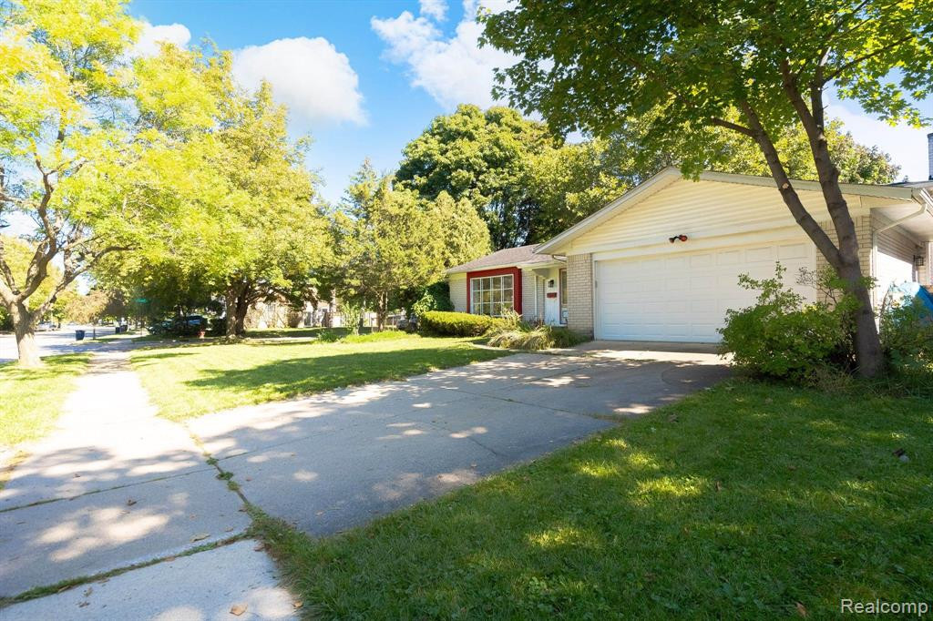1346 KING GEORGE Boulevard, Ann Arbor, MI 48108 — Photo 26
