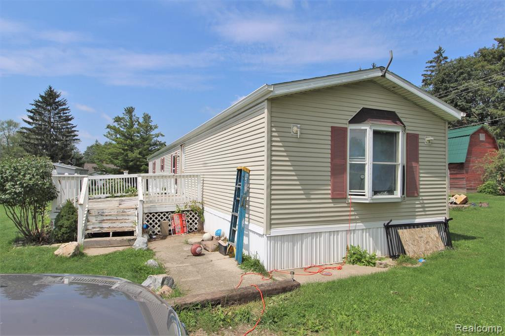 4049 E STATE Street, MI 48419 — Photo 4