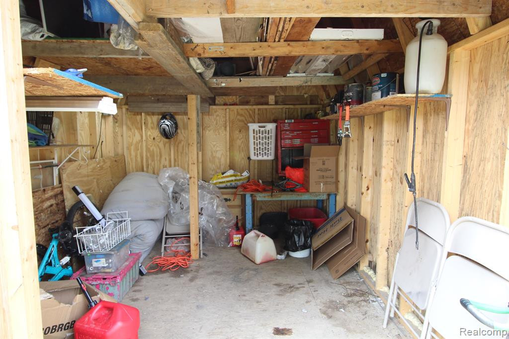 4049 E STATE Street, MI 48419 — Photo 5