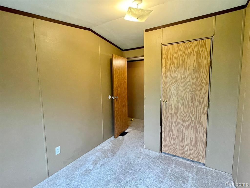 4049 E STATE Street, MI 48419 — Photo 22