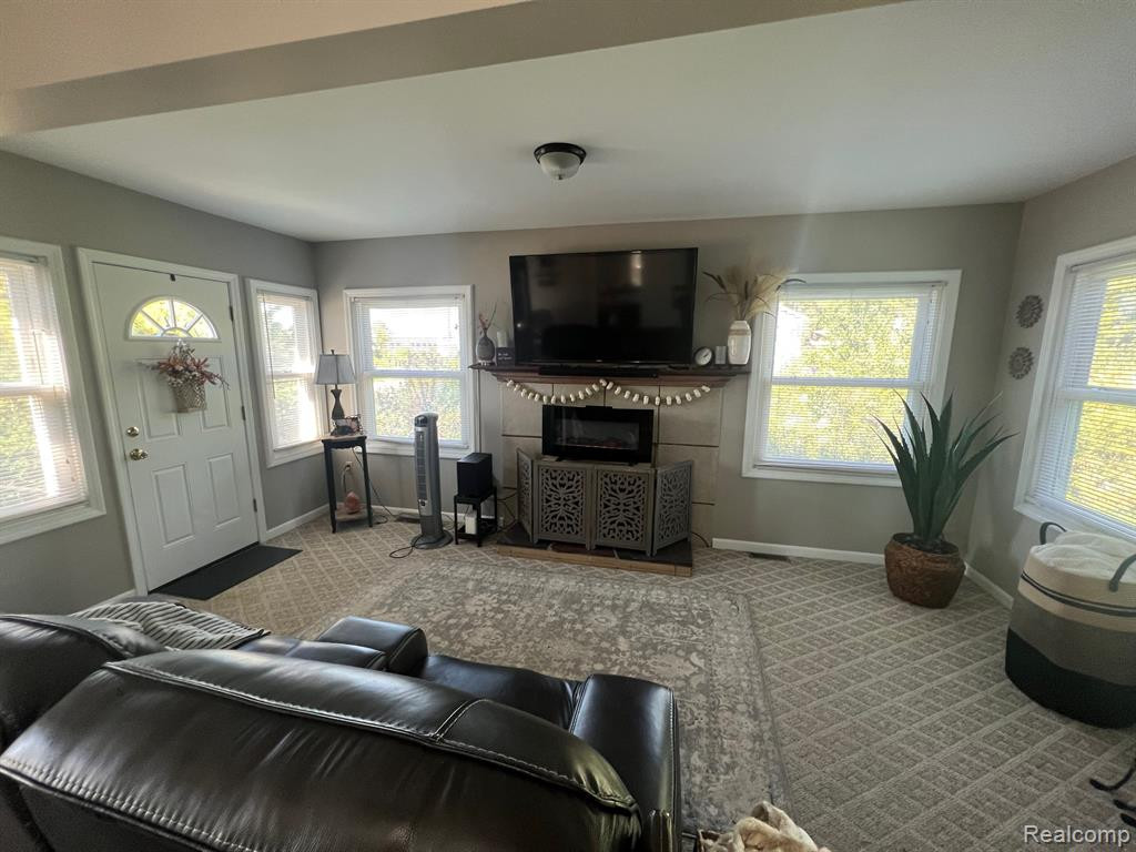 249 S Wagner Road, Ann Arbor, MI 48103 — Photo 2