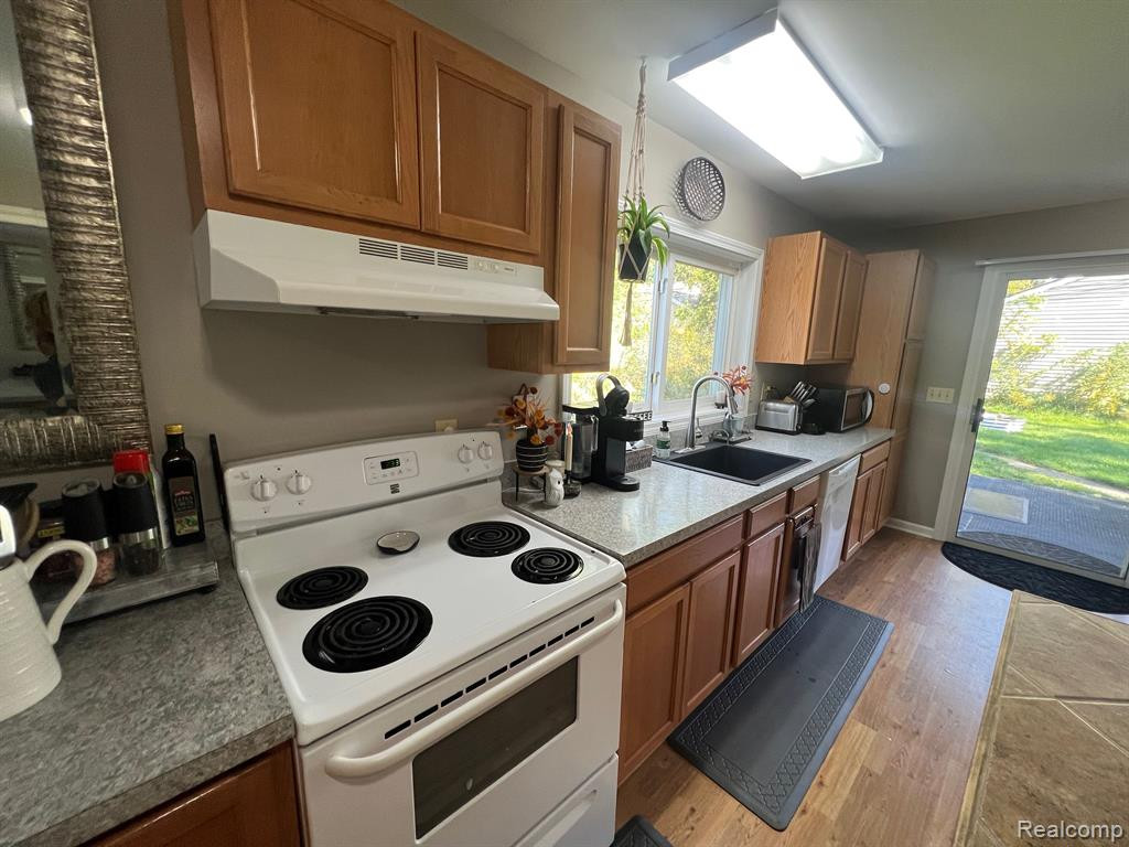 249 S Wagner Road, Ann Arbor, MI 48103 — Photo 12