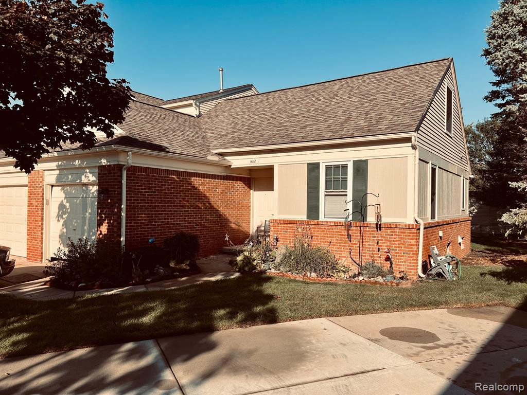 1612 BENNINGTON, Canton, MI 48188 — front exterior