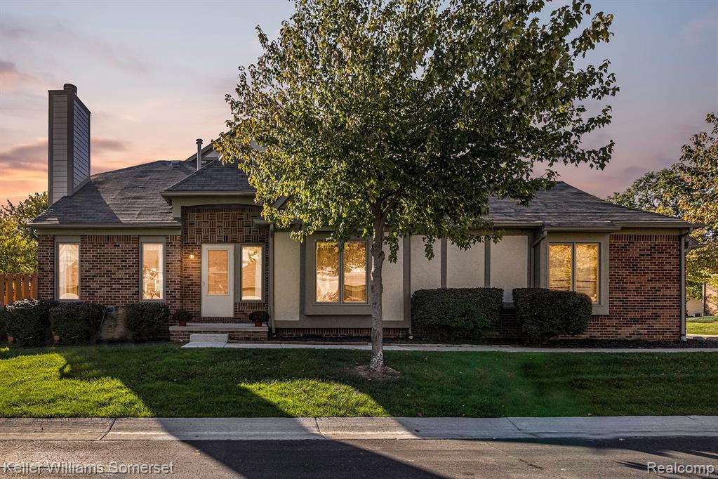 42199 SARATOGA Circle, Canton, MI 48187 — Photo 2