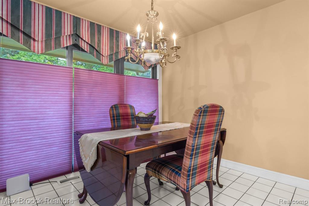 1654 S HILL Circle, Bloomfield Hills, MI 48304 — Photo 16