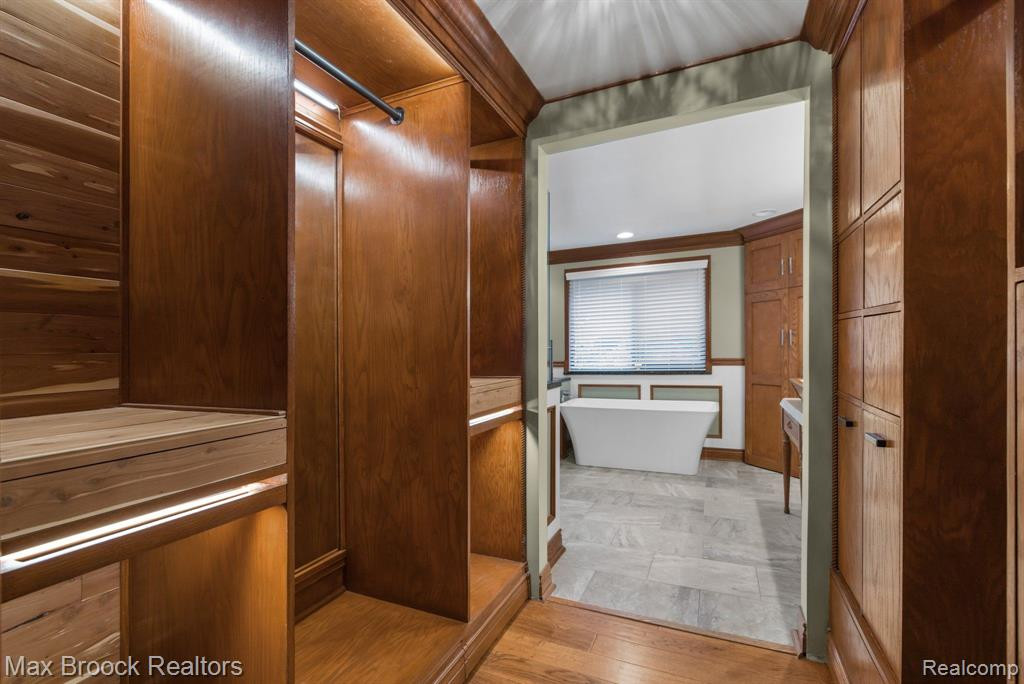 1654 S HILL Circle, Bloomfield Hills, MI 48304 — Photo 24