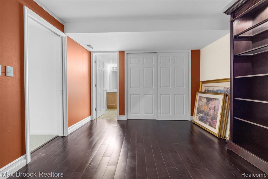 1654 S HILL Circle, Bloomfield Hills, MI 48304 — Photo 27