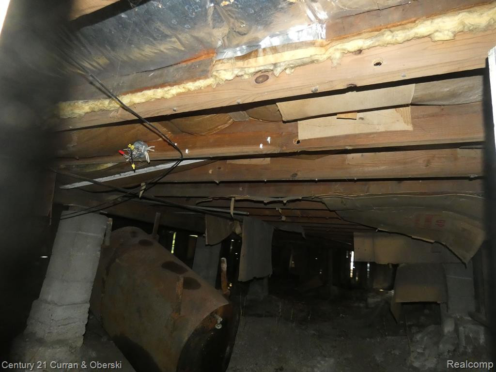 8217 TRAVERSE Street, Detroit, MI 48213 — Photo 26