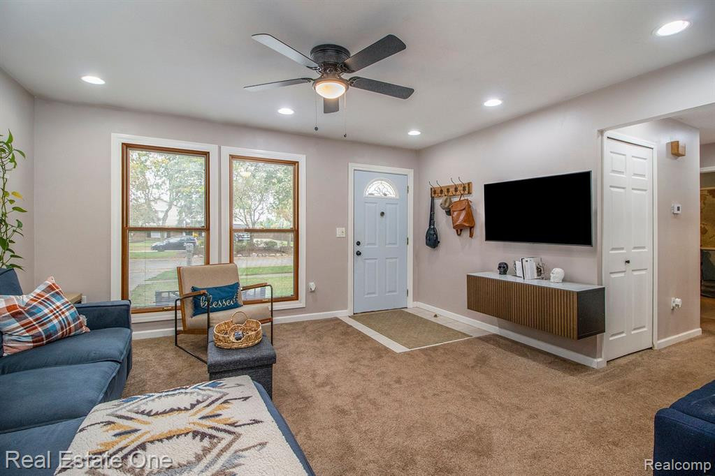 41409 AYRSHIRE Drive, Canton, MI 48188 — Photo 3
