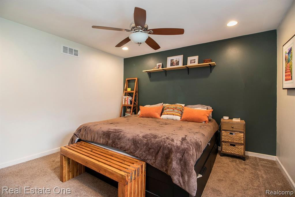 41409 AYRSHIRE Drive, Canton, MI 48188 — Photo 13
