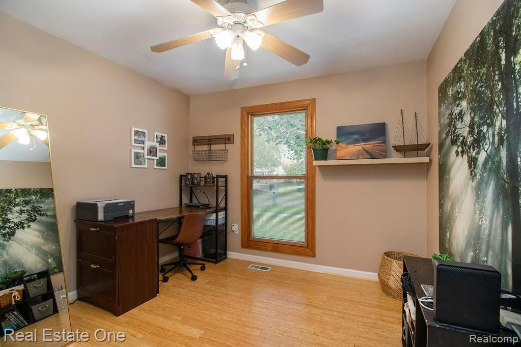 41409 AYRSHIRE Drive, Canton, MI 48188 — Photo 15