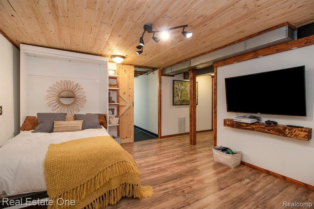 41409 AYRSHIRE Drive, Canton, MI 48188 — Photo 19
