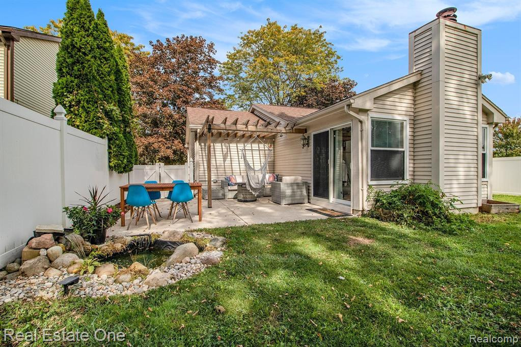 41409 AYRSHIRE Drive, Canton, MI 48188 — Photo 23
