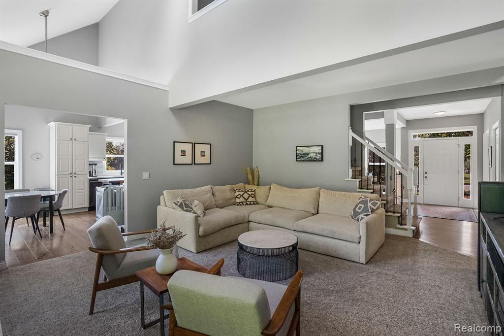 785 W CASTLEBURY Circle, Saline, MI 48176 — Photo 17