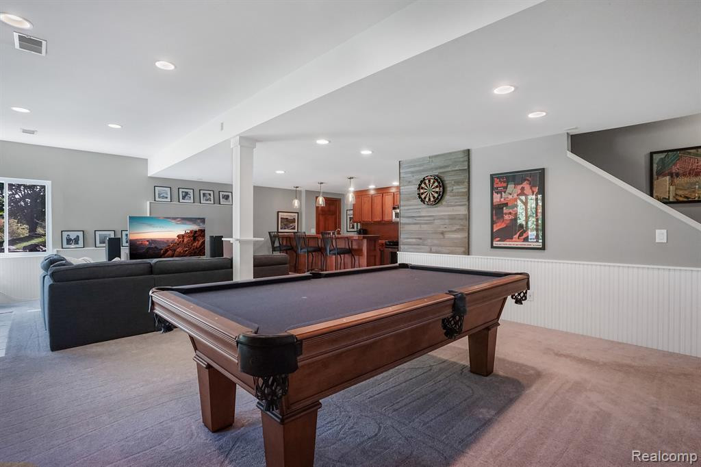 785 W CASTLEBURY Circle, Saline, MI 48176 — Photo 33