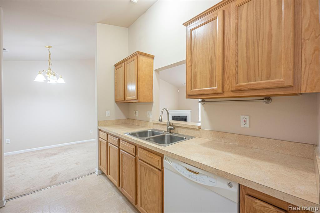 4131 CORNERSTONE Drive, Canton, MI 48188 — Photo 13