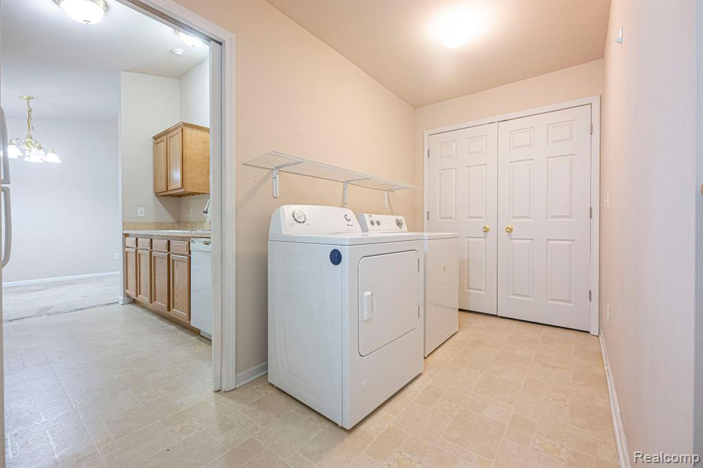 4131 CORNERSTONE Drive, Canton, MI 48188 — Photo 25
